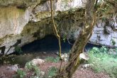 Το πρώτο σπήλαιο της Ζερβάτης.