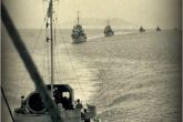 Ιταλικά τορπιλοβόλα της κλάσης SPICCA κατά τη διάρκεια γυμνασίων πριν τον Β´ΠΠ. σε γραμμή παραγωγής. Αρχείο Ηρακλή Καλογεράκη Ιταλικά τορπιλοβόλα της κλάσης SPICCA κατά τη διάρκεια γυμνασίων πριν τον Β´ΠΠ. σε γραμμή παραγωγής. Αρχείο Ηρακλή Καλογεράκη